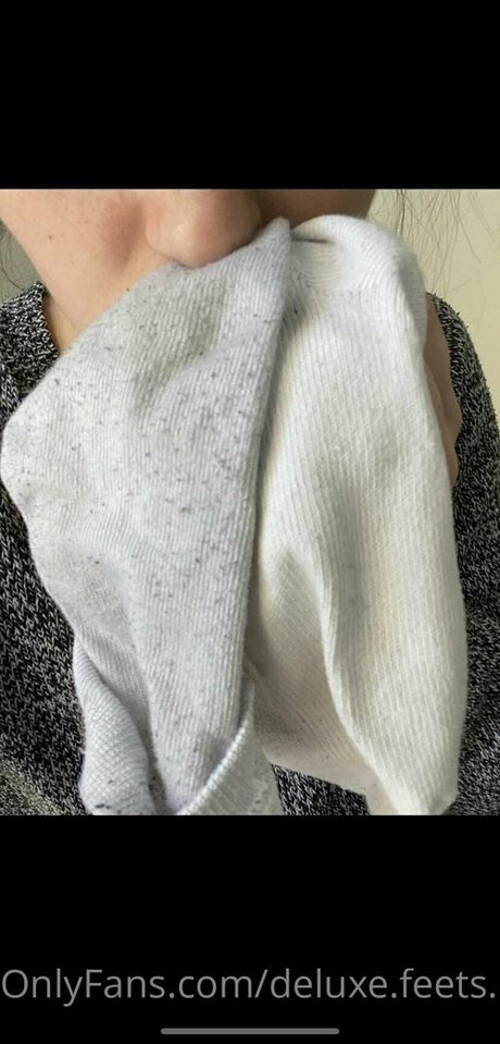 deluxe feets booty free model image