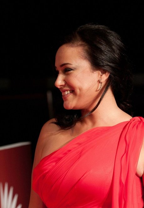 Hend Sabry nice star pic