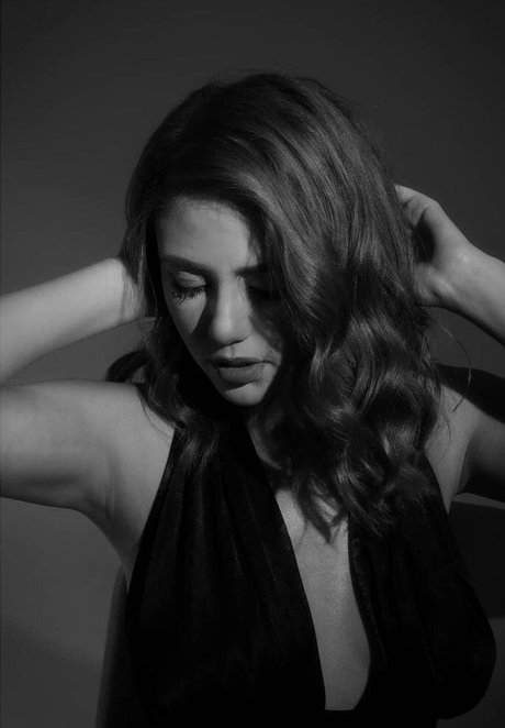 Rahma Hassan sexy star photos