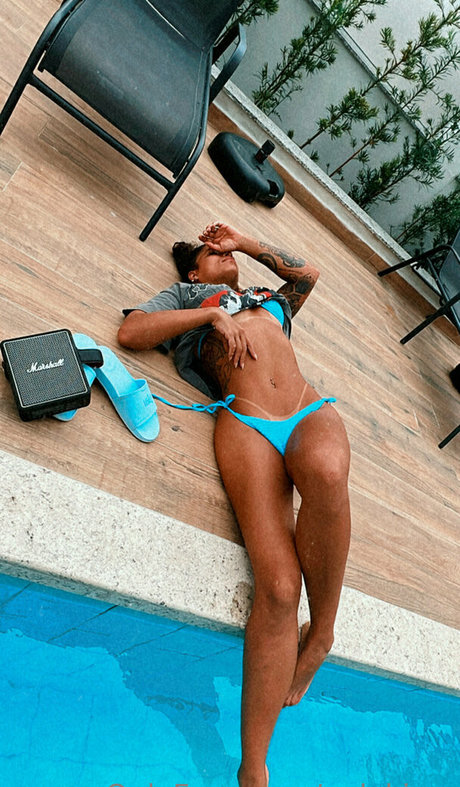 onlykimc model erotic pics