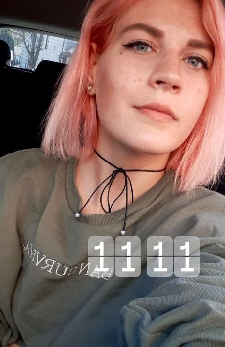 Caroline Haas pornstar sex pics