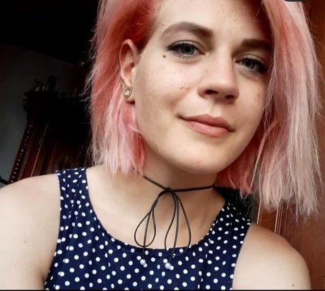 Caroline Haas hot pornstar gallery