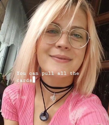 Caroline Haas model xxx pictures