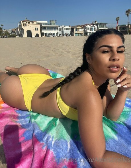 alexistelles naked pornstar gallery