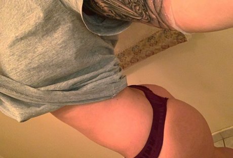 emxlyy pornstar perfect photos