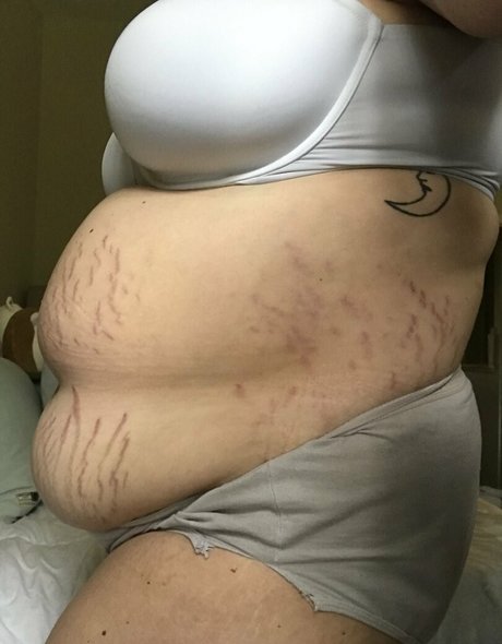 belly love star nude photos