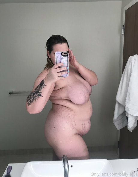 belly love hot actress pic