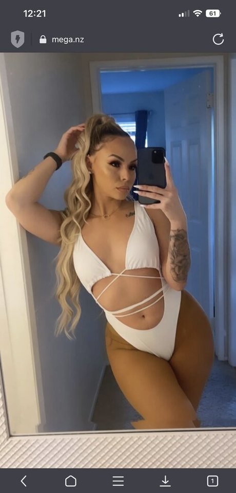 Krissy Mechelle hot pornstar galleries