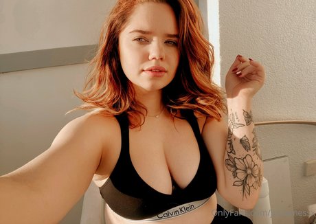 justamessx pornstar nudes image