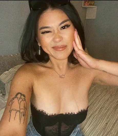 Xanakee k erotic actress pic