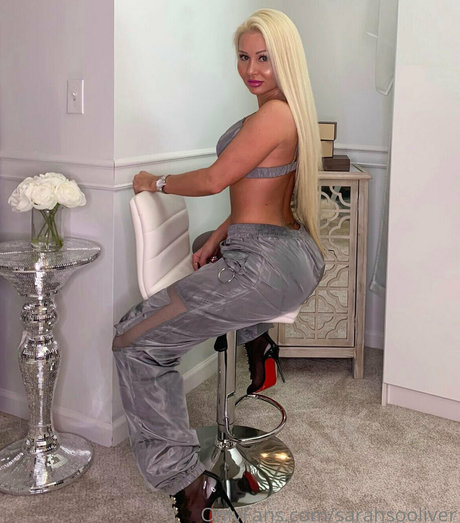 sarahsooliver pornstar pretty archive