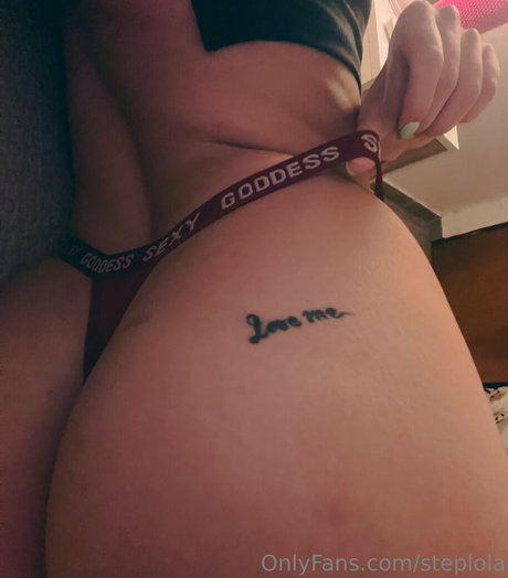 steplola model nude image