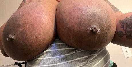 ChellMzDonald star perfect pic