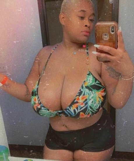 ChellMzDonald nice pornstar picture