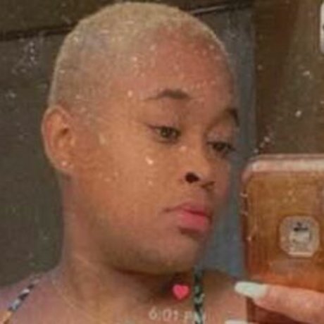 ChellMzDonald star sexy image