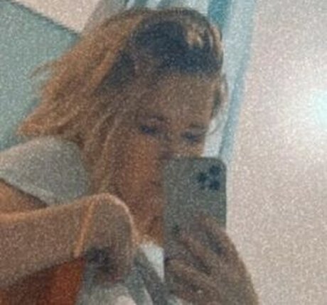 emmaontwitch pretty model photos