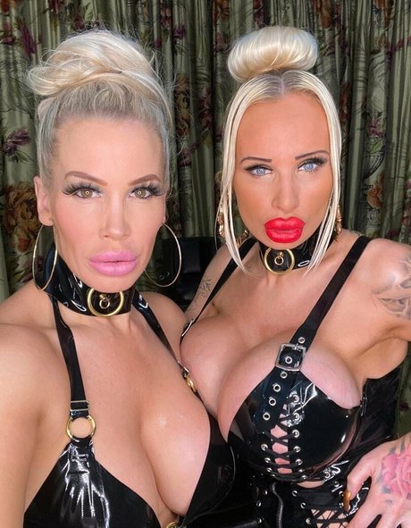 sophieaslut nude actress archive