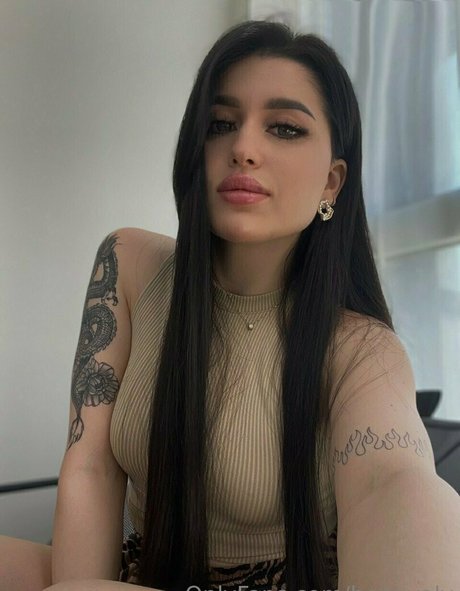 honeyaly erotic model galleries