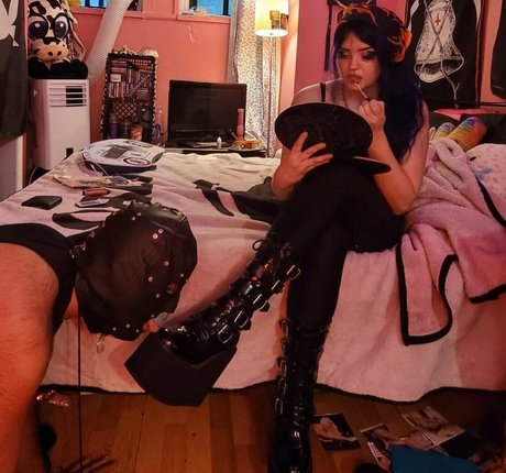 leatherhoe666 nude model pictures