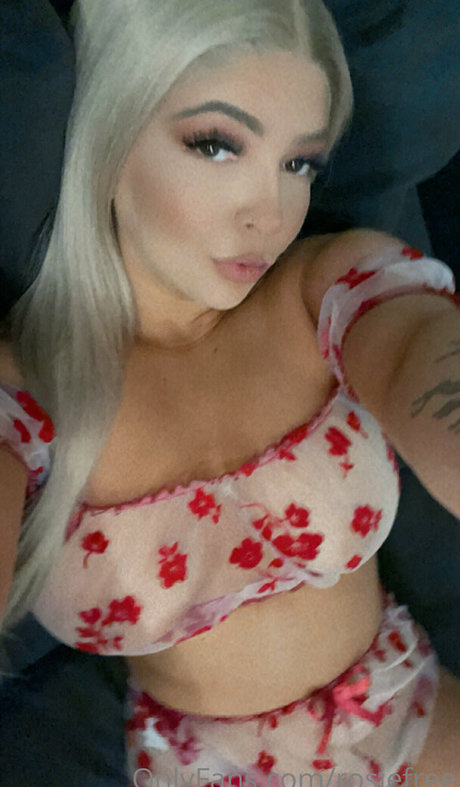 rosiefree pornstar hot img