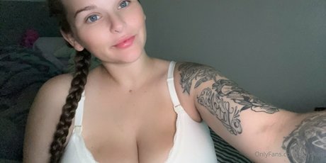 ladyskatt art star gallery