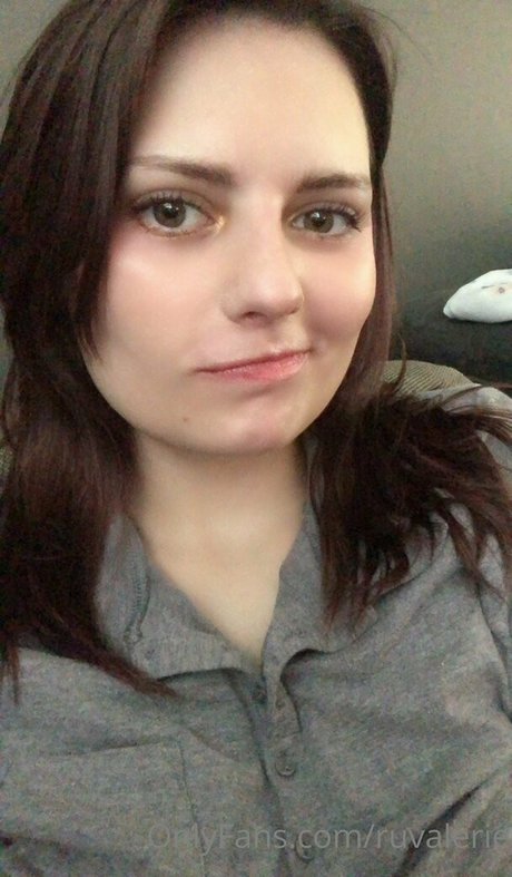 ruvalerie star exclusive img