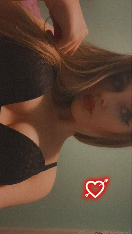 xxxaliangel erotic star img