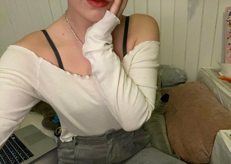 alyssath free model photos