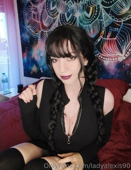 ladyalexis90 model hd pics