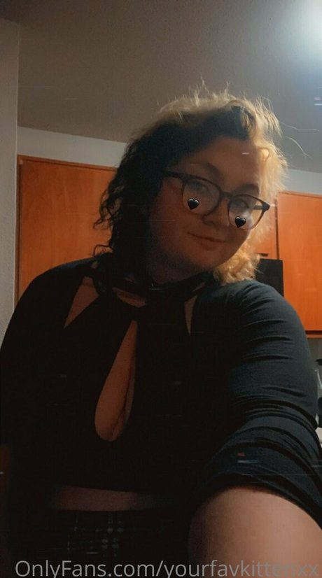 yourfavkittenxx pornstar hd galleries