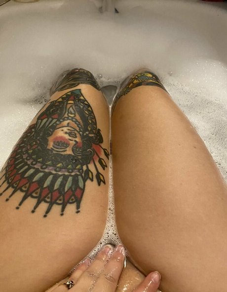 babyarwentvfree erotic model images