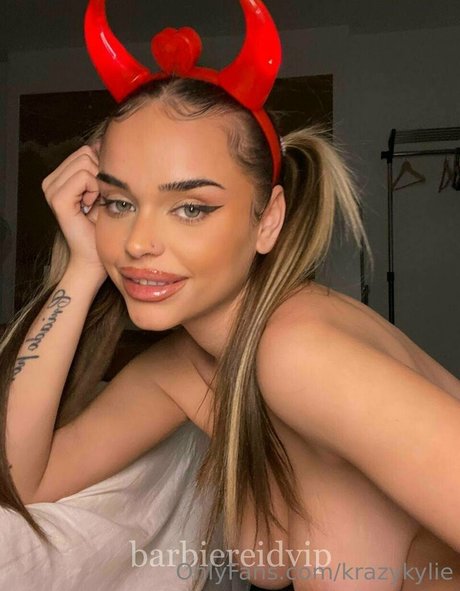 krazykylie star nudes images