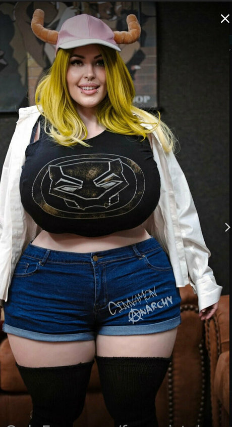 freemistyluxe xxx pornstar photos