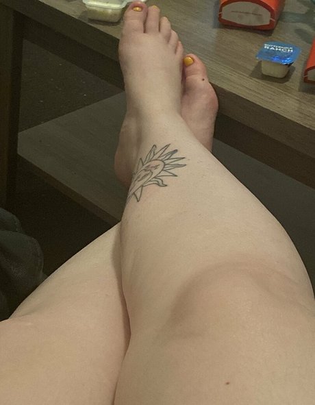 daddylittledevil1997 nude pornstar photo