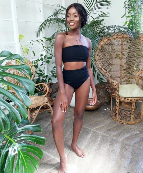 AJ Odudu star sexy galleries