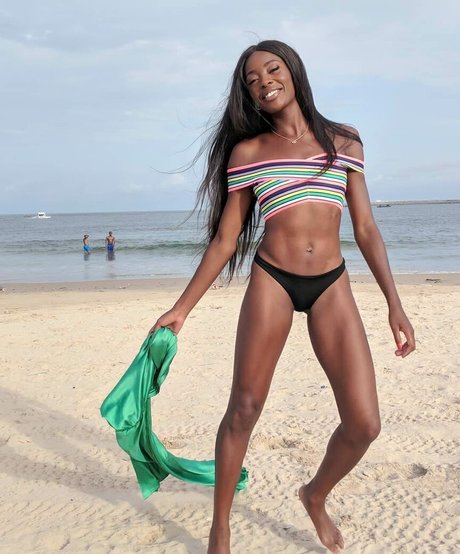 AJ Odudu naked actress pics