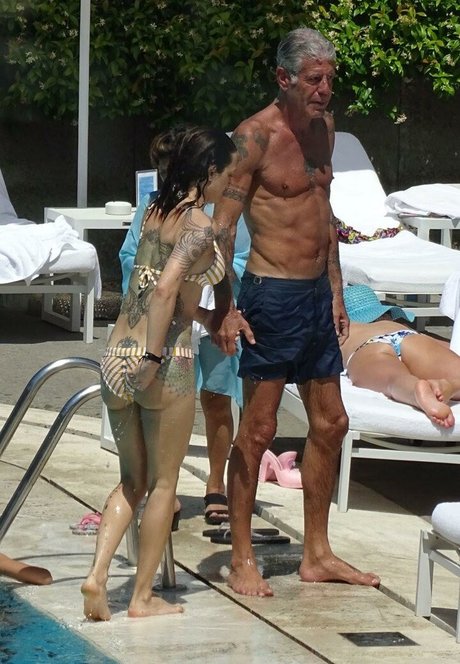 Asia Argento erotic model images