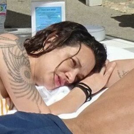 Asia Argento pornographic model gallery
