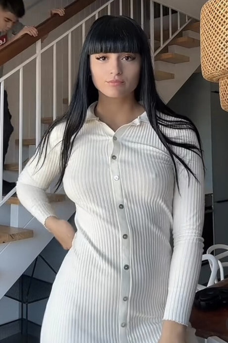 Lenna Vivas sexy star images