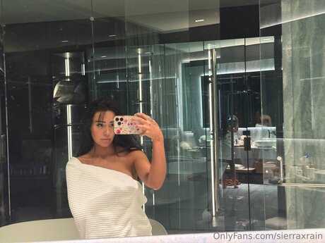 sierraxrain sexy star galleries