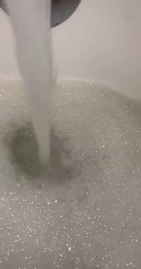 Jazminealeahh model hd pictures