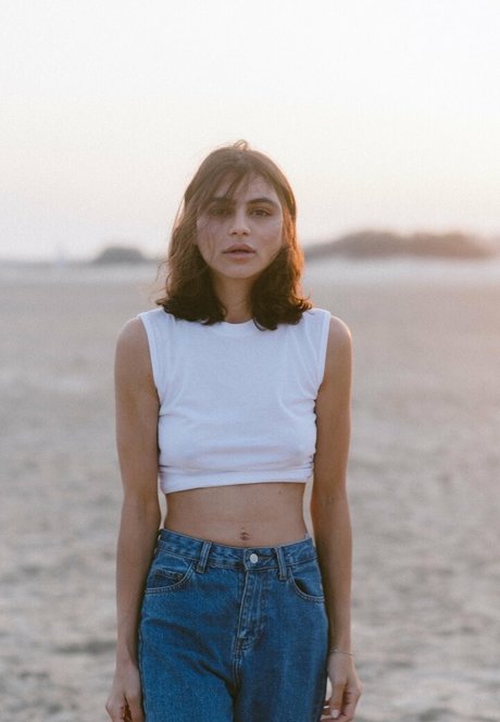 Hadar Shira Kel pornstar high quality picture