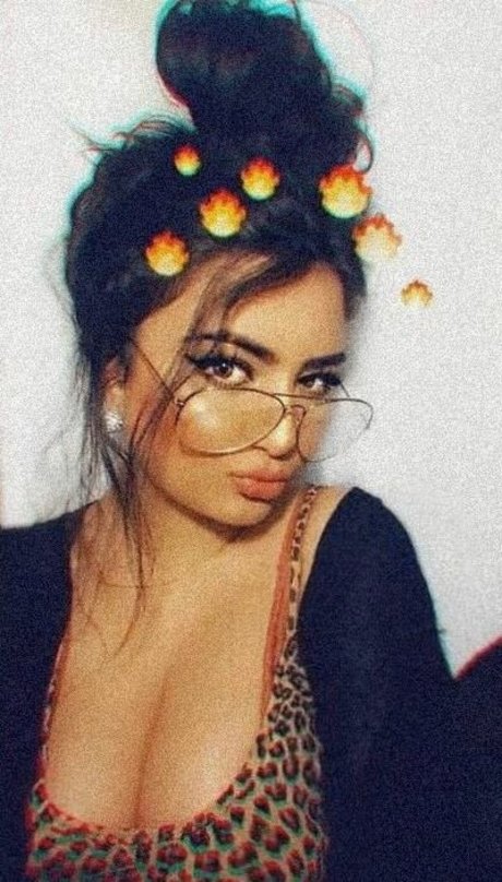 zaazaarina art actress pictures