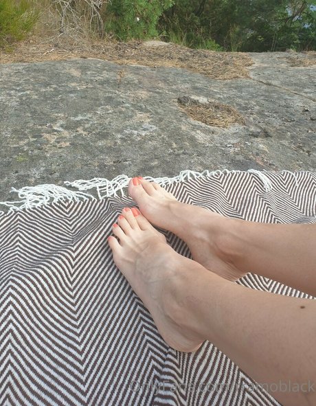 rramoblack model hd picture