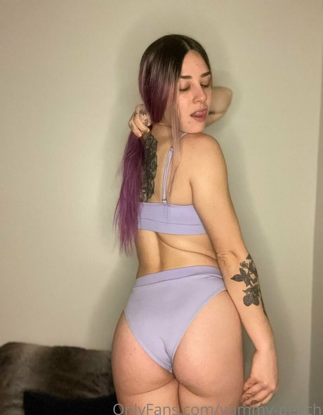 yummy peach hot model galleries