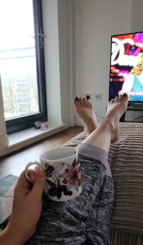 Ashley Soles beautiful star image