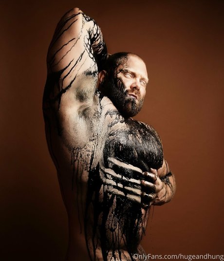 hugeandhung Profile pic