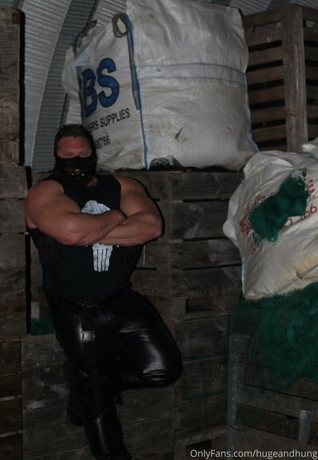 hugeandhung pornographic star archive