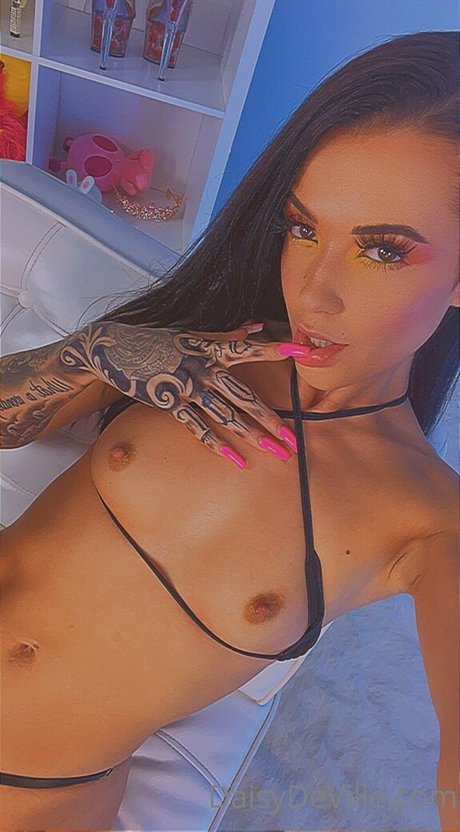 freedaisydeville naked star picture