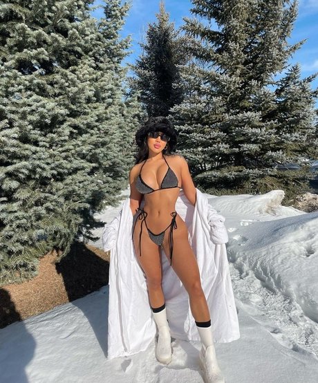 OfficialArmaniMarie pornstar adult picture